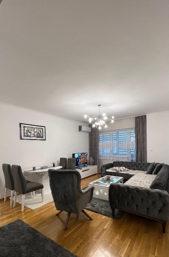 Apartman Nejra Tuzla Kültér fotó